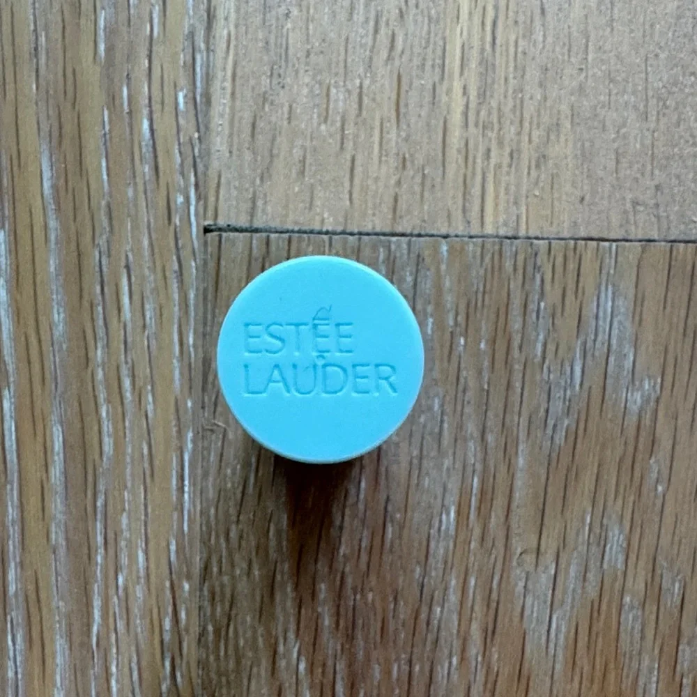 Estee Lauder Pure Color Envy Lipstick in Candy 223